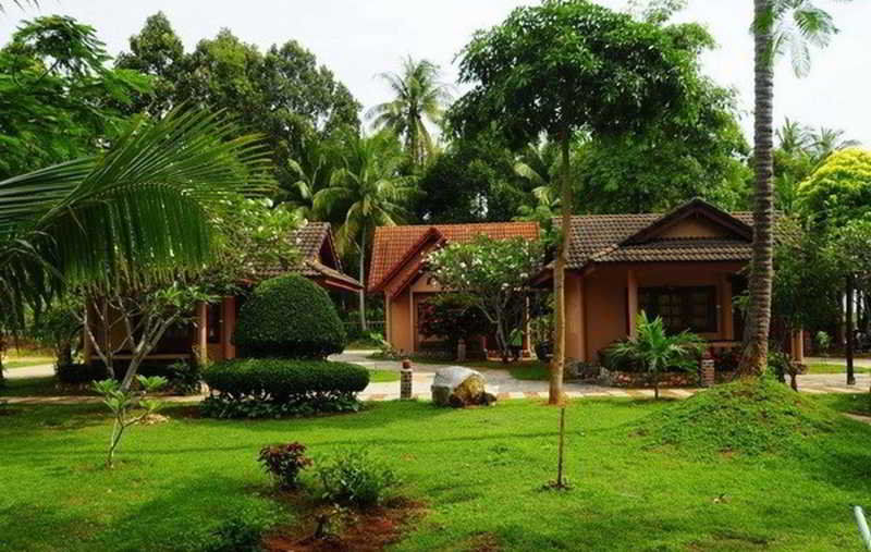 Alongkot Beach Resort Khanom Zewnętrze zdjęcie