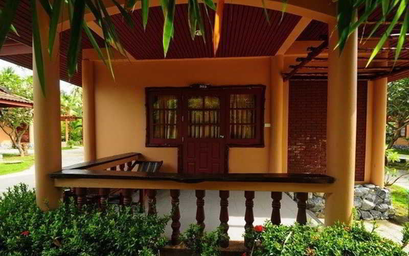 Alongkot Beach Resort Khanom Zewnętrze zdjęcie