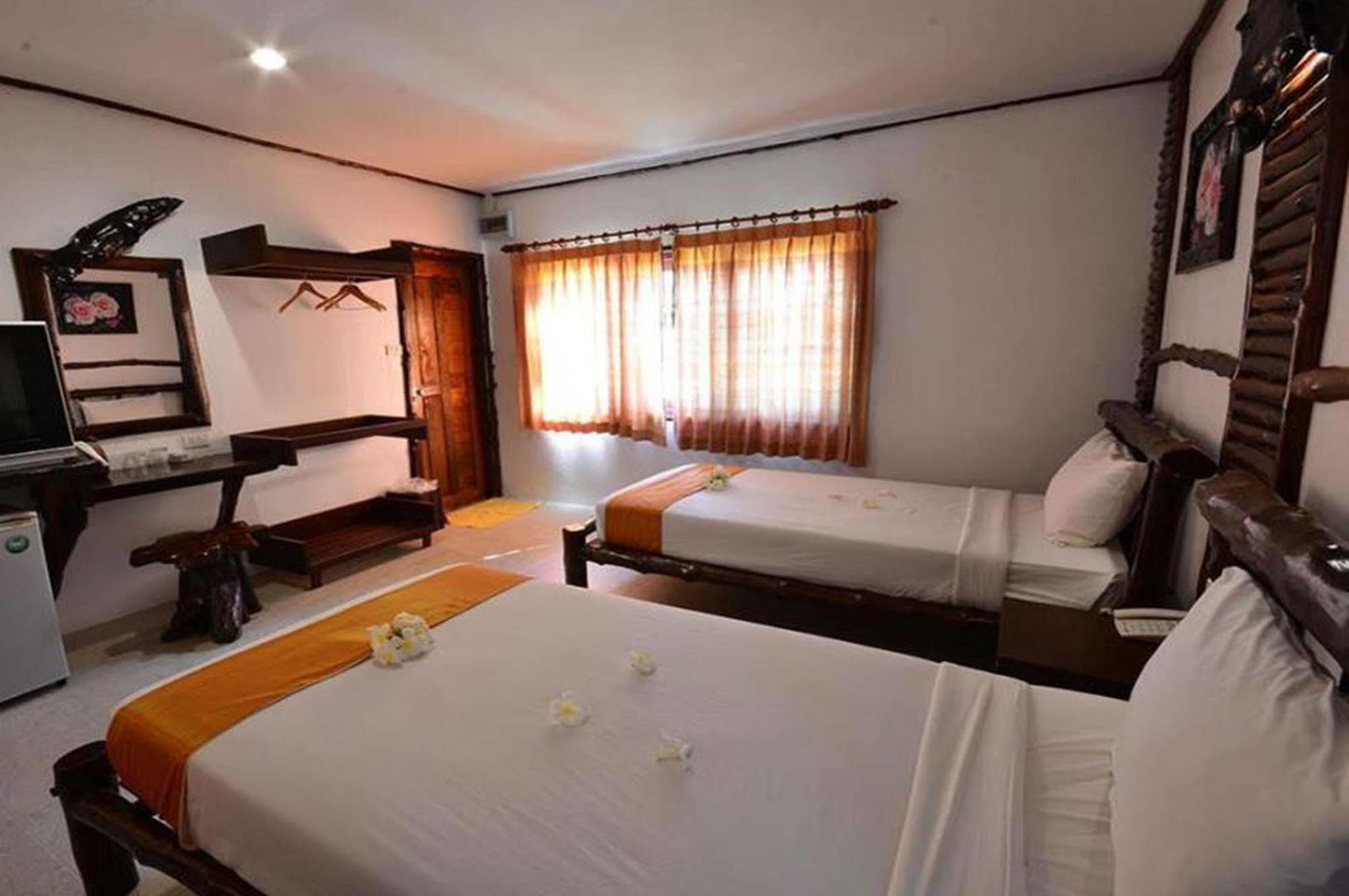 Alongkot Beach Resort Khanom Zewnętrze zdjęcie