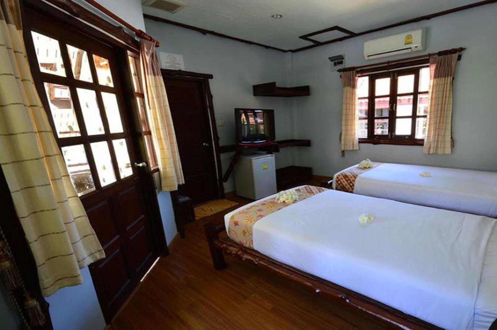 Alongkot Beach Resort Khanom Zewnętrze zdjęcie