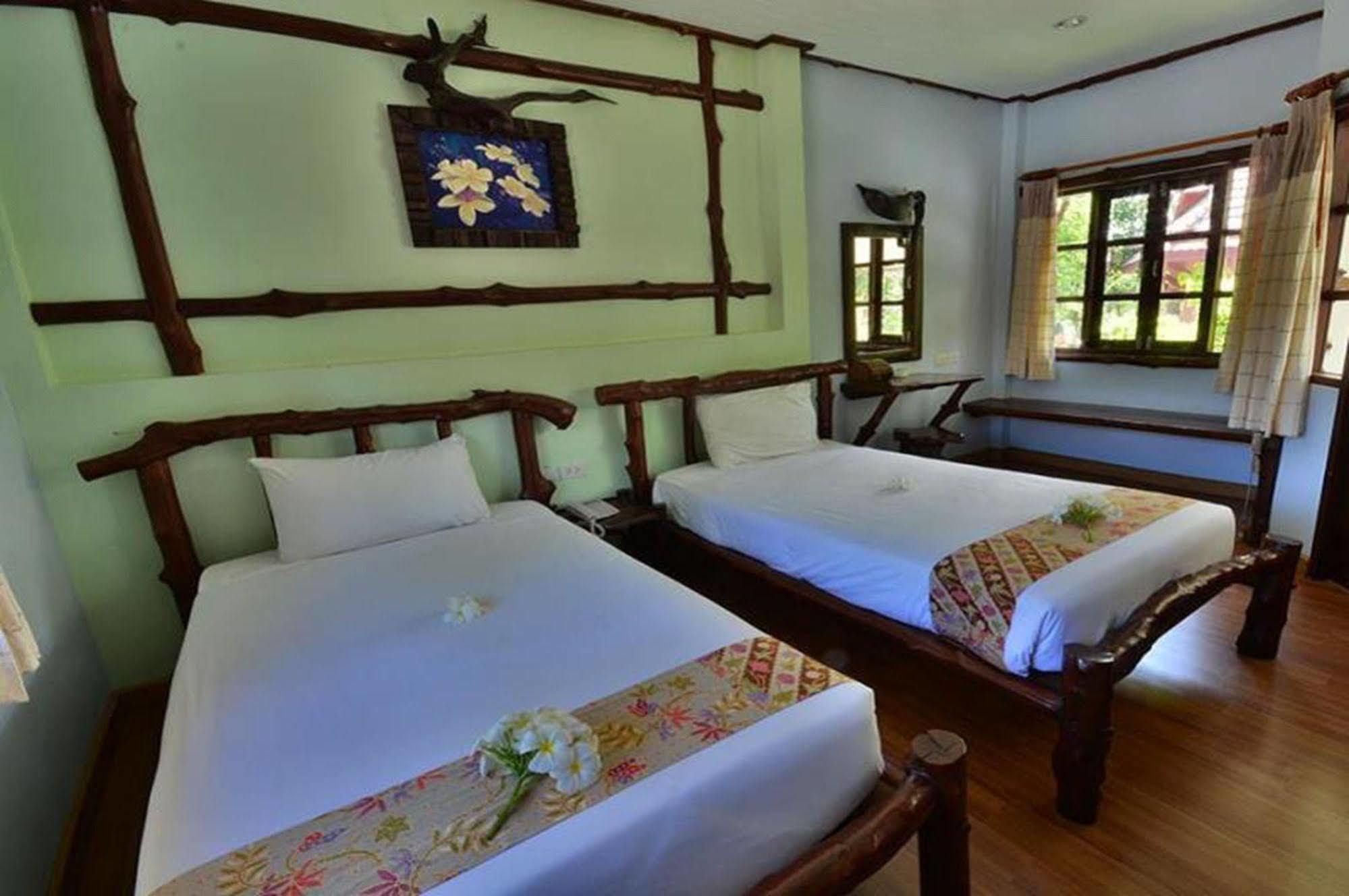 Alongkot Beach Resort Khanom Zewnętrze zdjęcie