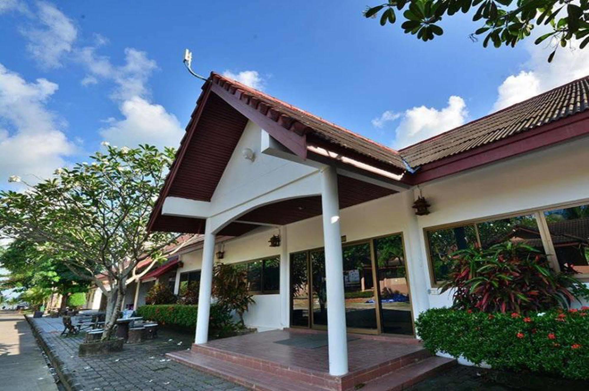 Alongkot Beach Resort Khanom Zewnętrze zdjęcie